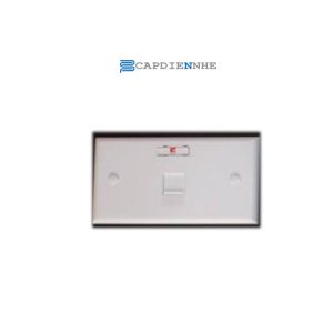 AMP US Style Decorator Faceplate Kit 1-Port Shutter, White, with Label 2-1427030-1